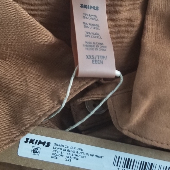 SKIMS Cover Ups Long Sleeve Button Down Shirt | Oversized Top | Almond XXS NWT - Picture 6 of 7